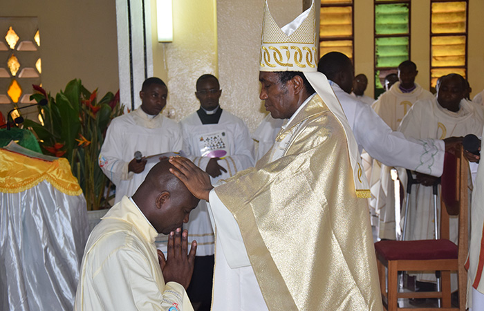 New dehonian priest in Cameroon!